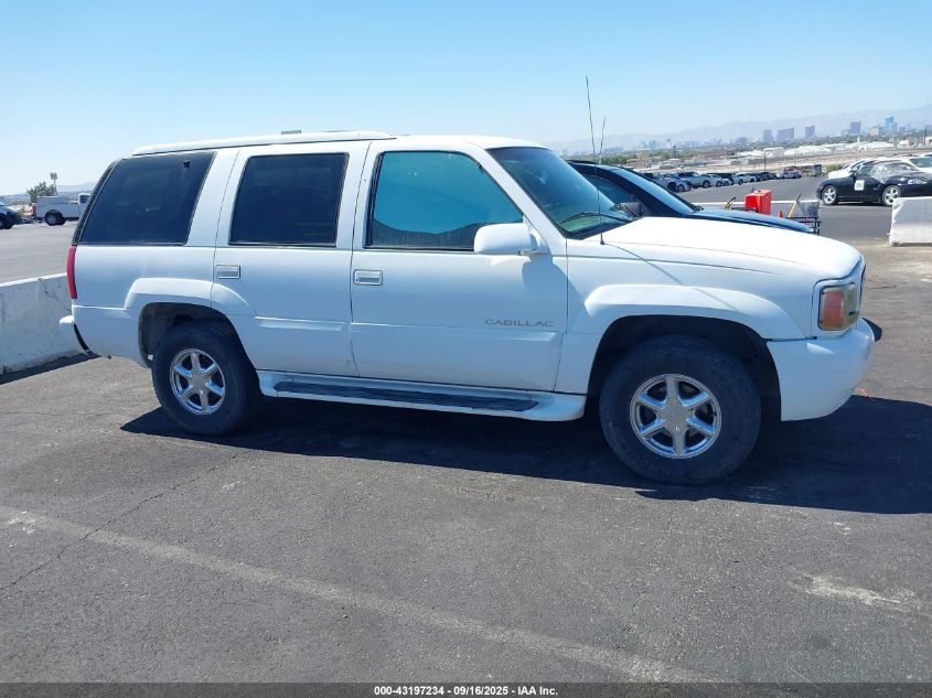 2000 Cadillac Escalade Standard VIN: 1GYEK63R7YR220833 Lot: 43197234