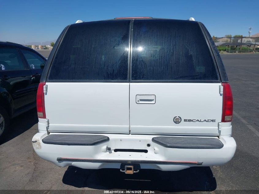 2000 Cadillac Escalade Standard VIN: 1GYEK63R7YR220833 Lot: 43197234