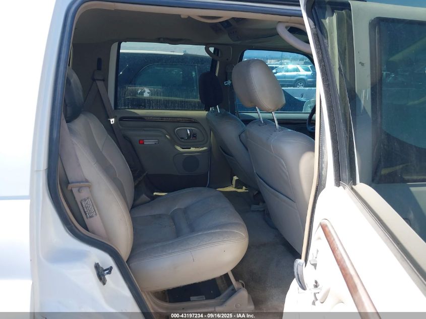 2000 Cadillac Escalade Standard VIN: 1GYEK63R7YR220833 Lot: 43197234