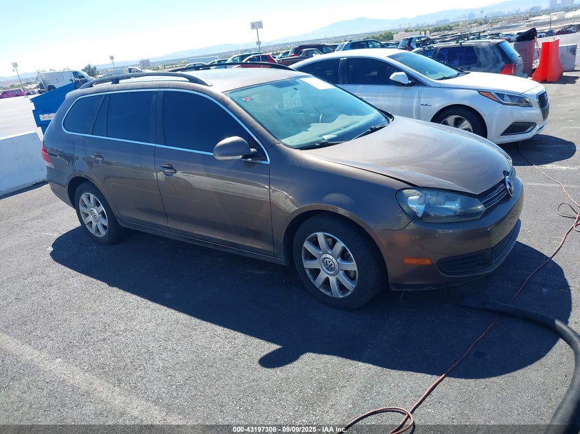 3VWPL7AJ0BM602335 2011 Volkswagen Jetta Sportwagen 2.0L Tdi auction photo 1