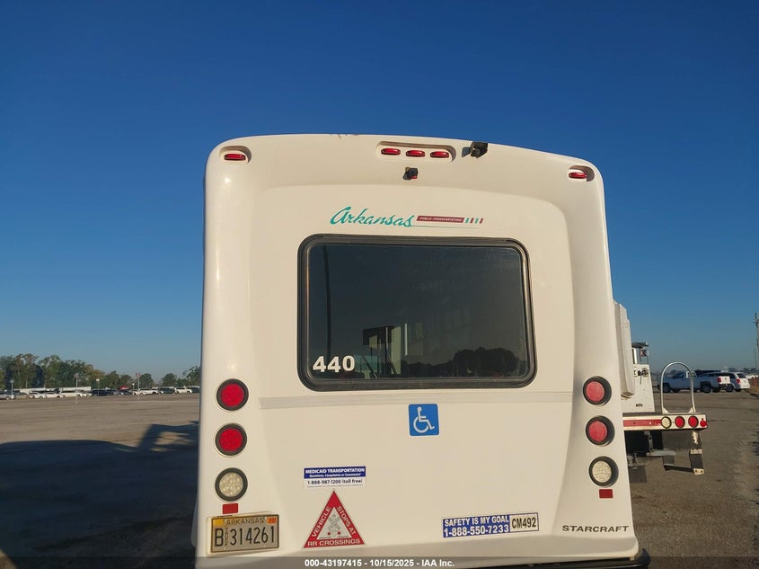 2017 Ford E-350 Cutaway VIN: 1FDEE3FS2HDC47229 Lot: 43197415