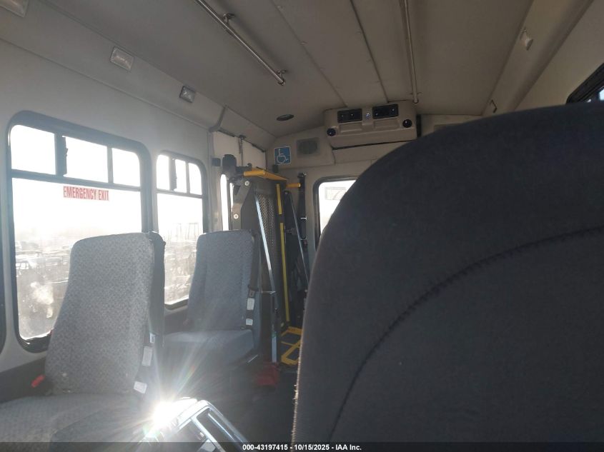 2017 Ford E-350 Cutaway VIN: 1FDEE3FS2HDC47229 Lot: 43197415