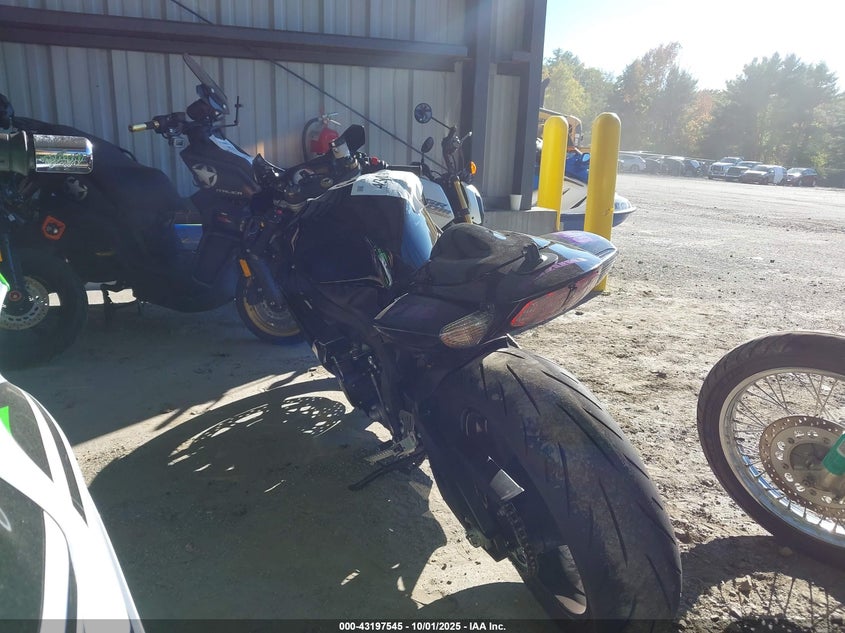 2007 SUZUKI GSX-R600 - JS1GN7DA272123044