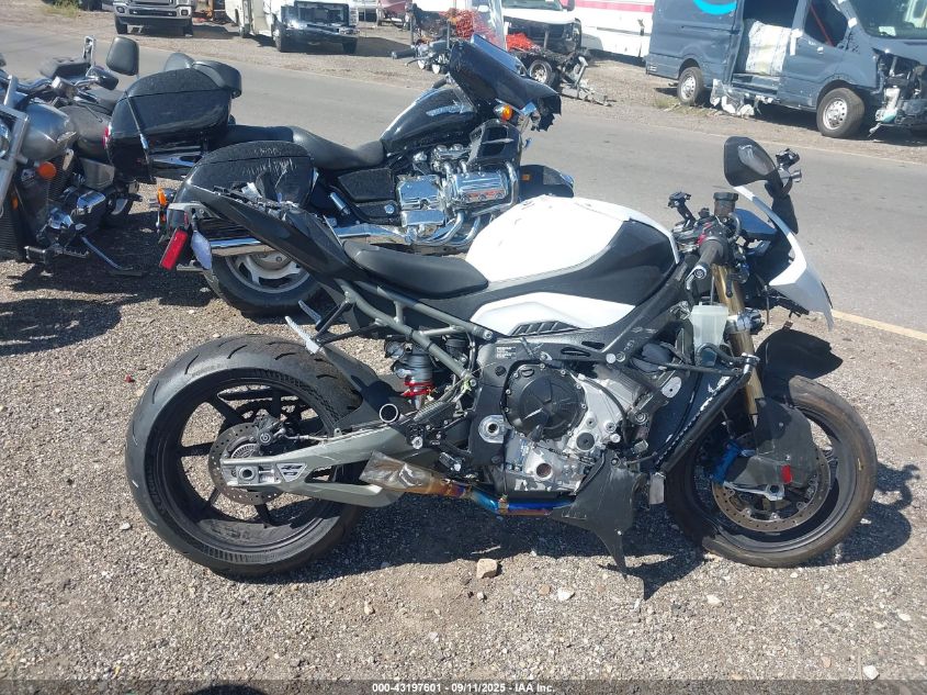 2025 BMW S 1000 Rr VIN: WB10P2302S6L53260 Lot: 43197601