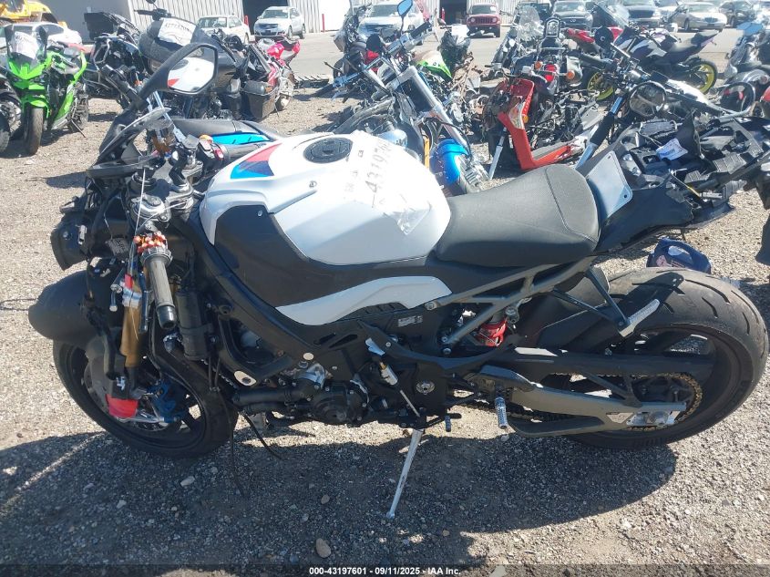 2025 BMW S 1000 Rr VIN: WB10P2302S6L53260 Lot: 43197601