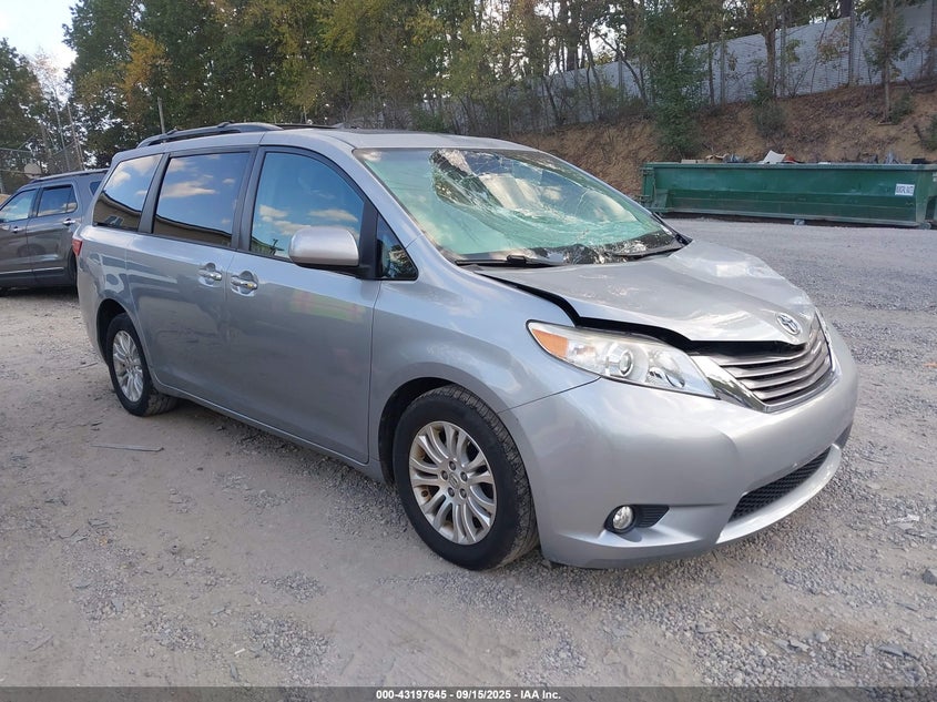 5TDYK3DC2FS593269 2015 Toyota Sienna Xle Premium 8 Passenger auction photo 1