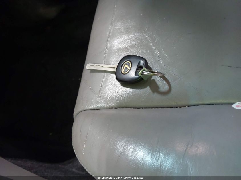 1999 Lexus Es 300 VIN: JT8BF28G5X0232753 Lot: 43197695