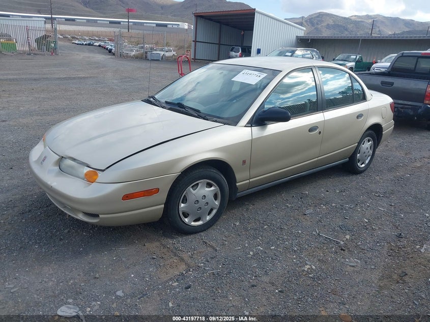 1G8ZH5286YZ219563 2000 SATURN SL photo no. 2