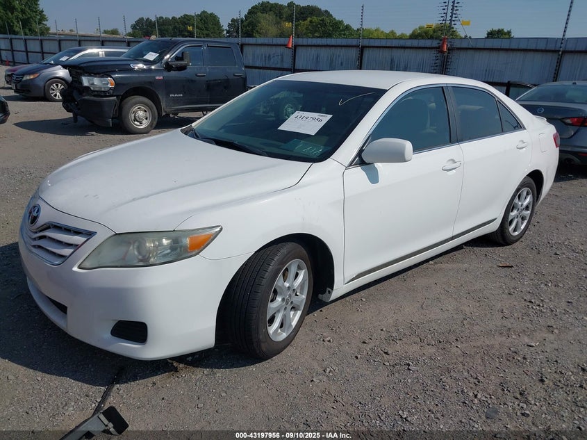 2011 Toyota Camry Le 4T4BF3EK2BR212575 photo #3