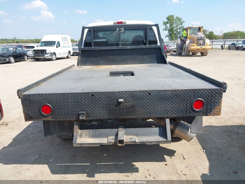 2000 Ford F-250 Lariat/Xl/Xlt VIN: 1FTNX21F2YEB73582 Lot: 43198148