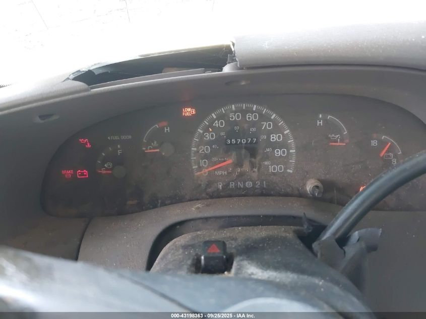 1997 Ford F-150 Lariat/Standard/Xl/Xlt VIN: 1FTDF17W8VNC25017 Lot: 43198363