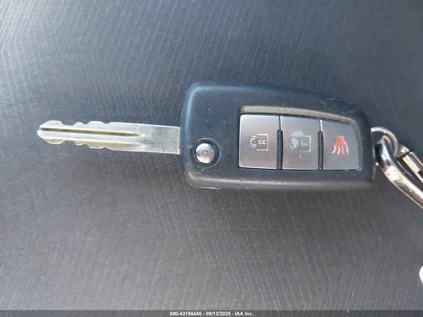 2015 NISSAN ROGUE S - KNMAT2MV5FP525164