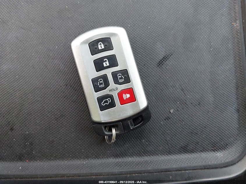 2015 Toyota Sienna Xle Premium 7 Passenger VIN: 5TDDK3DC5FS114485 Lot: 43198641