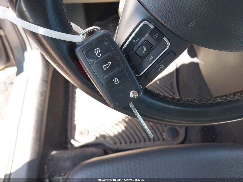 2012 Volkswagen Passat 2.5L Se VIN: 1VWBP7A37CC029646 Lot: 43198718