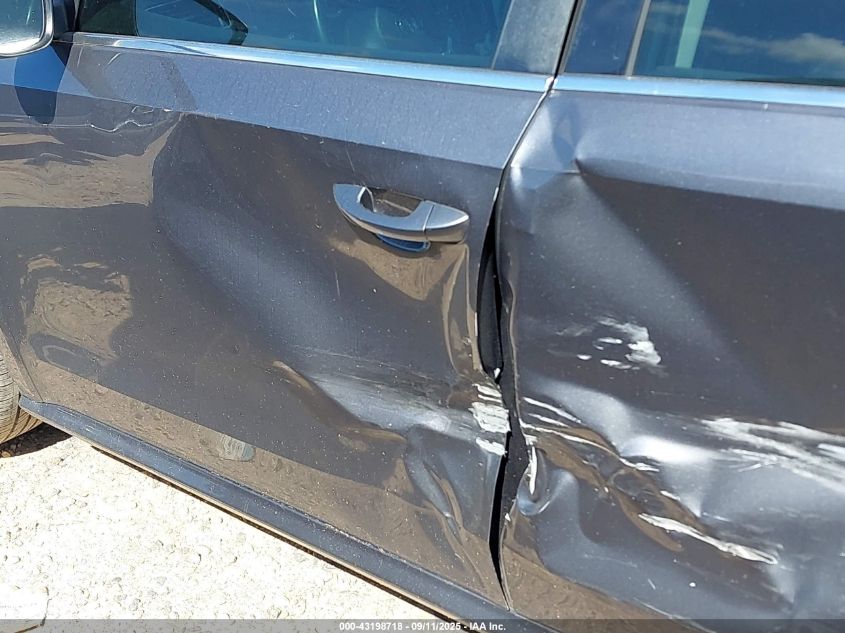 2012 Volkswagen Passat 2.5L Se VIN: 1VWBP7A37CC029646 Lot: 43198718