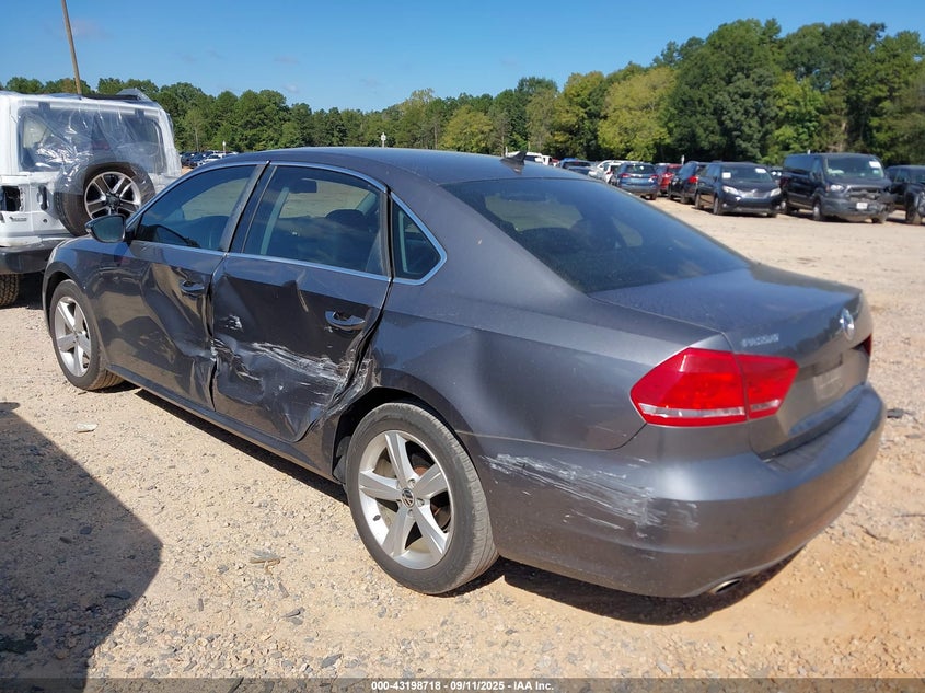 1VWBP7A37CC029646 2012 VOLKSWAGEN PASSAT photo no. 3