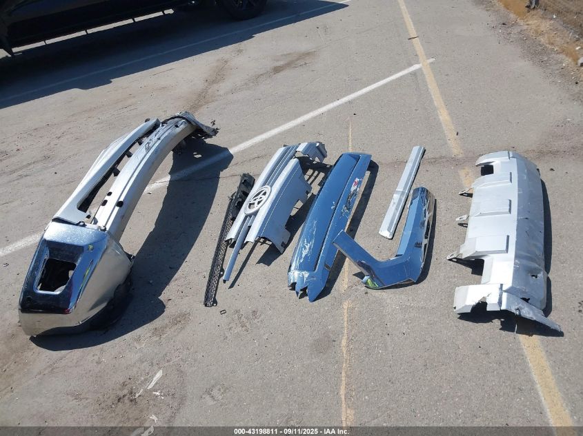 2015 Toyota Tundra 1794 5.7L V8 VIN: 5TFAY5F19FX465399 Lot: 43198811