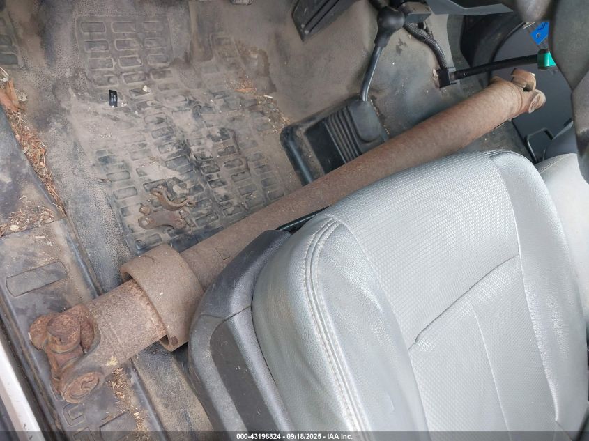 2013 Ford F-450 Chassis Xl VIN: 1FDTF4HT5DEA87657 Lot: 43198824