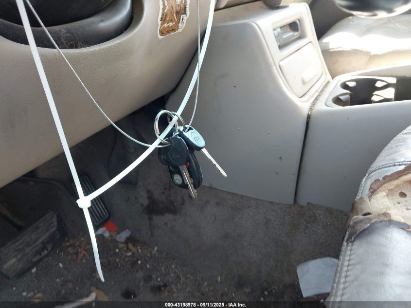 2002 Chevrolet Suburban 1500 Ls VIN: 1GNEC16Z92J230259 Lot: 43198978