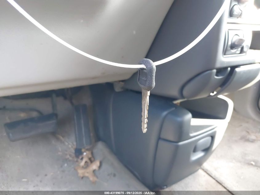 1999 Chevrolet Venture VIN: 1GNDX03E2XD276131 Lot: 43199075