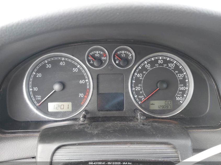 2005 Volkswagen Passat Glx VIN: WVWYU63B55E128560 Lot: 43199141