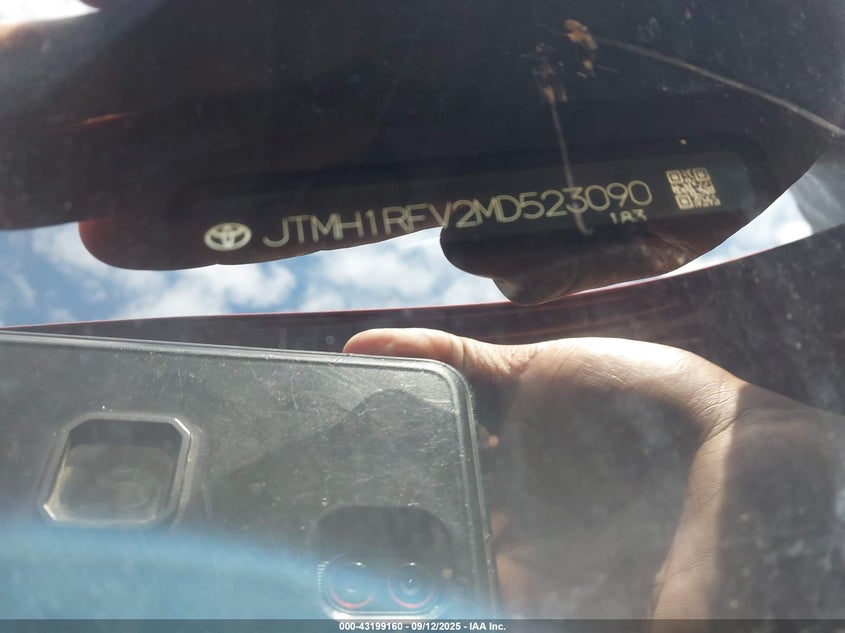 2021 TOYOTA RAV4 LE - JTMH1RFV2MD523090