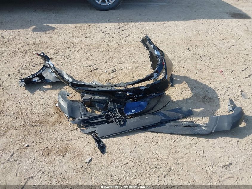 2017 Toyota Rav4 Xle VIN: 2T3RFREV5HW681164 Lot: 43199269