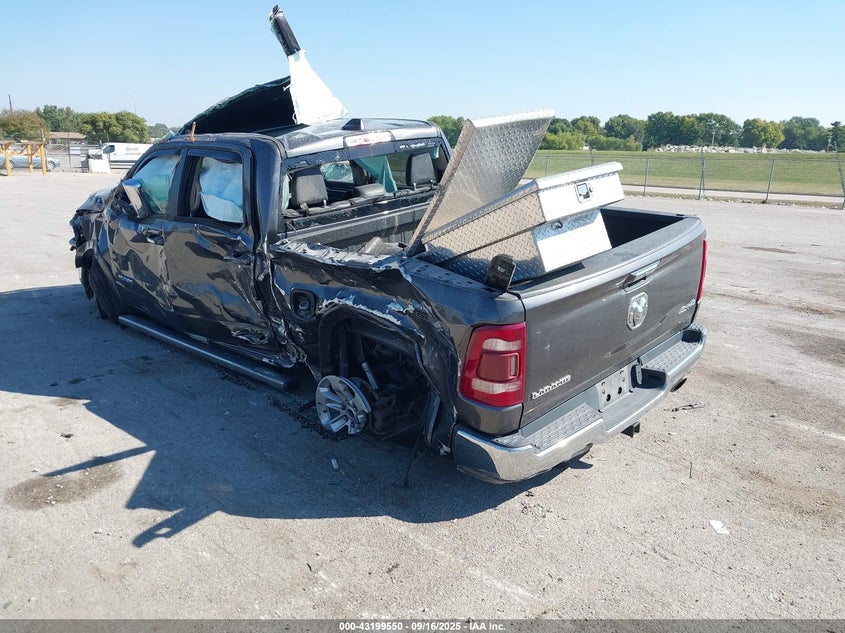 2019 RAM 1500 LARAMIE  4X4 5'7 BOX - 1C6SRFJT7KN526102