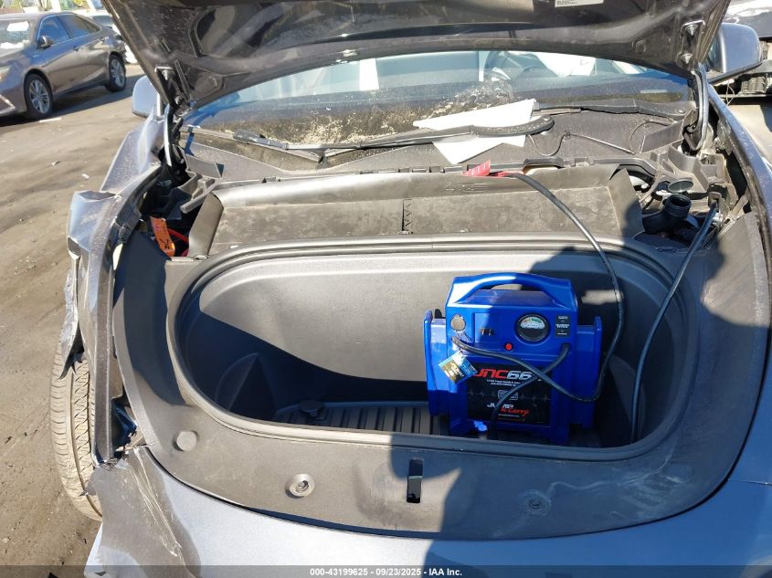 2023 Tesla Model Y Awd/Long Range Dual Motor All-Wheel Drive VIN: 7SAYGDEE4PF903647 Lot: 43199625