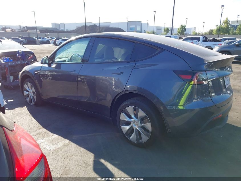 2023 Tesla Model Y Awd/Long Range Dual Motor All-Wheel Drive VIN: 7SAYGDEE4PF903647 Lot: 43199625