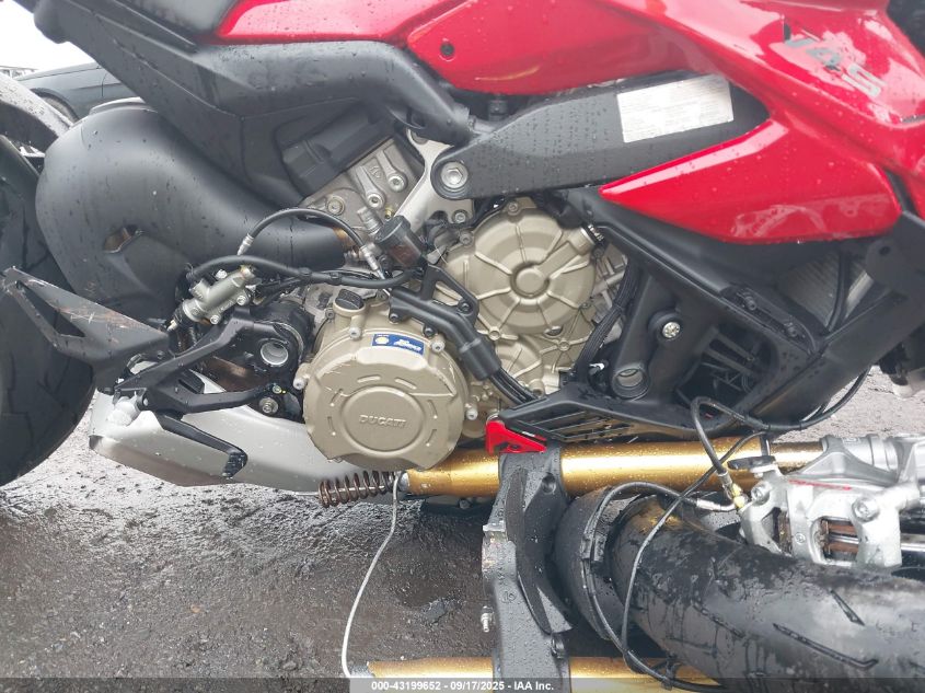 2024 Ducati Streetfighter V4/V4S VIN: ZDMFAKWW2RB009531 Lot: 43199652