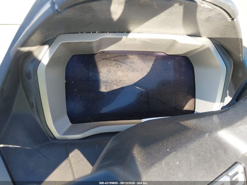 2024 Piaggio Mp3 530 Exclusive VIN: ZAPTD30X7R5000222 Lot: 43199689