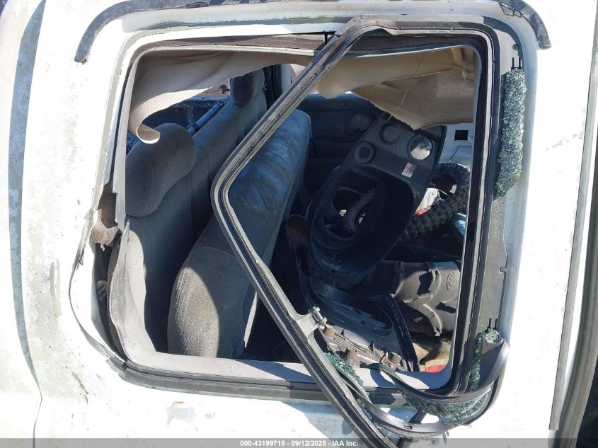 2004 Chevrolet Silverado 1500 Ls VIN: 2GCEC19V641410068 Lot: 43199719