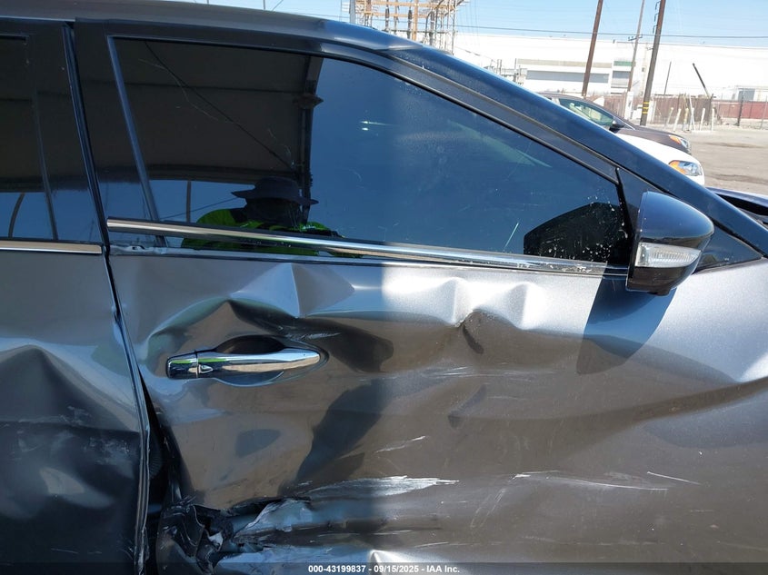 2022 NISSAN MAXIMA PLATINUM XTRONIC CVT - 1N4AA6FV2NC504438