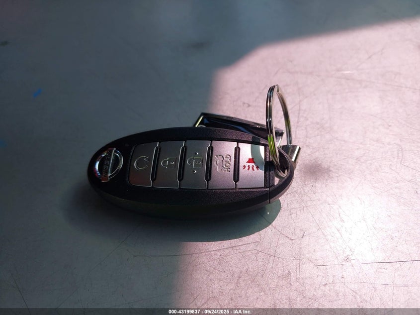 2022 NISSAN MAXIMA PLATINUM XTRONIC CVT - 1N4AA6FV2NC504438