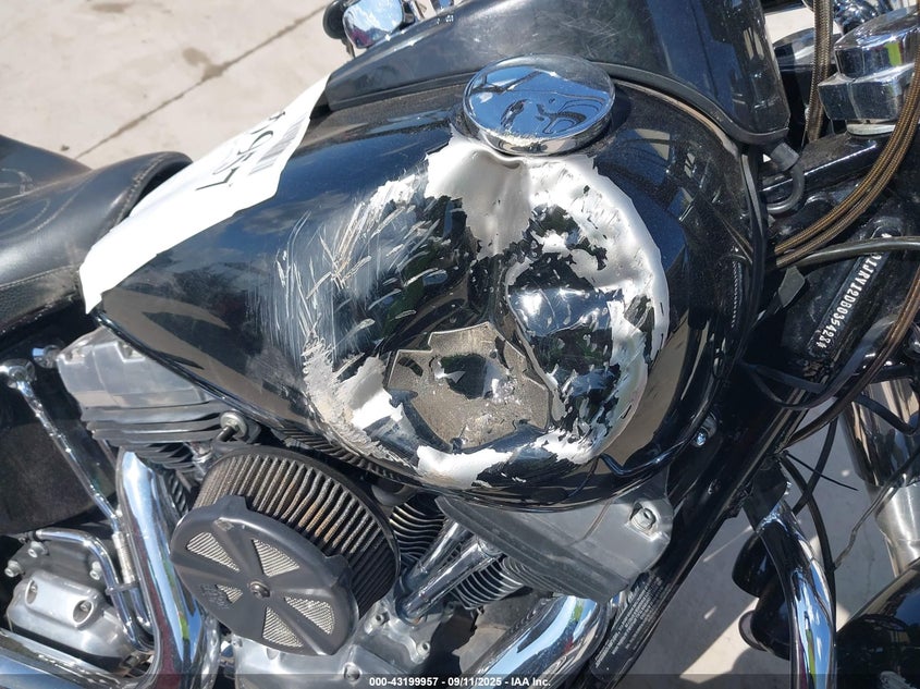 2013 Harley-Davidson Fls Softail Slim VIN: 1HD1JRV12DB035428 Lot: 43199957