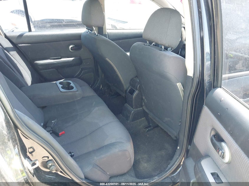 2008 Nissan Versa 1.8Sl VIN: 3N1BC13E28L355881 Lot: 43200101