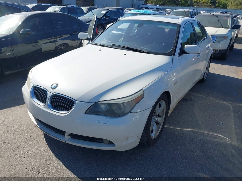 2007 BMW 525I white sedan gasoline WBANE53587CW65438 photo #3