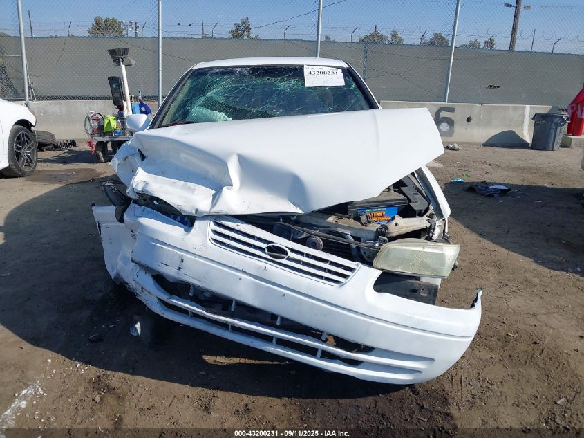 1999 Toyota Camry Le V6 VIN: JT2BF22K5X0174196 Lot: 43200231