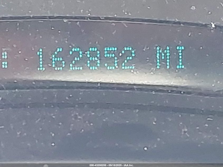 2004 Chevrolet Suburban 1500 Lt VIN: 1GNEC16T34J332123 Lot: 43200258