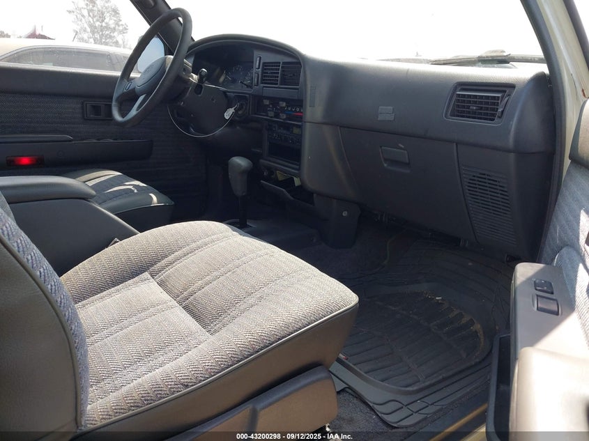 JT3VN29V4R0022876 1994 TOYOTA 4RUNNER photo no. 5