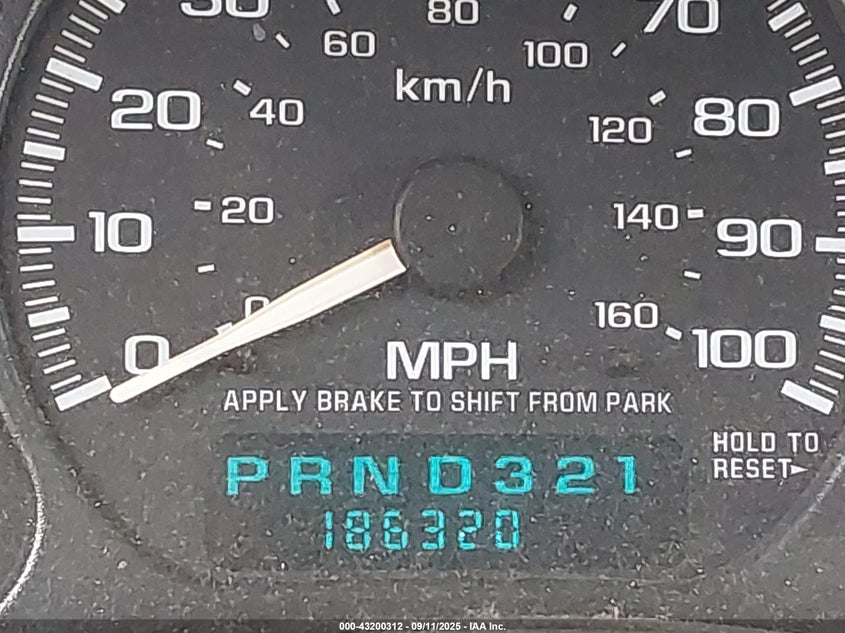 2002 Chevrolet Tahoe Ls VIN: 1GNEK13V72R152215 Lot: 43200312