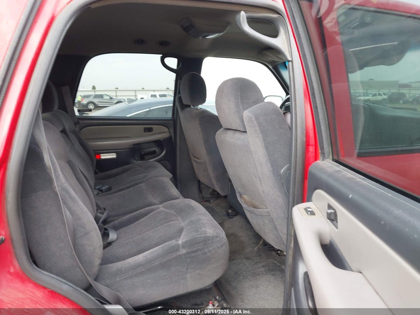 2002 Chevrolet Tahoe Ls VIN: 1GNEK13V72R152215 Lot: 43200312