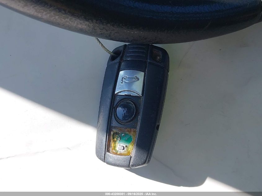 2006 BMW 325I VIN: WBAVB13556PT16746 Lot: 43200381