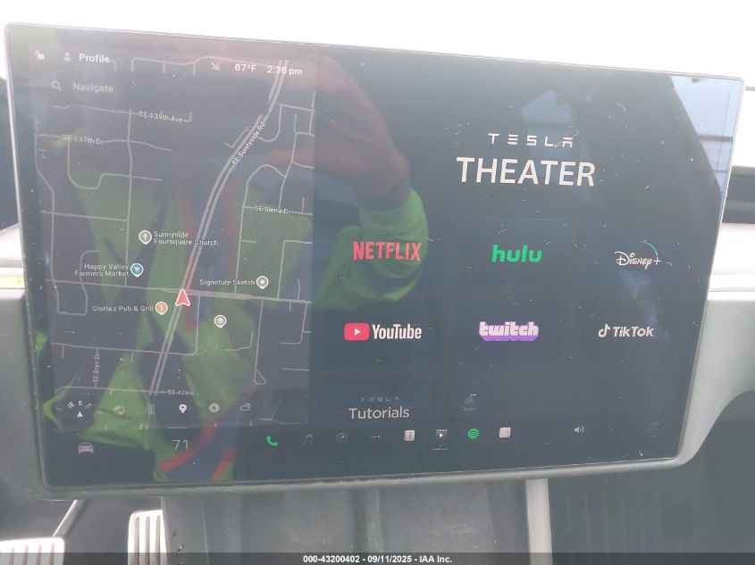 2023 Tesla Model X Dual Motor All-Wheel Drive/Standard Range VIN: 7SAXCDE52PF415188 Lot: 43200402