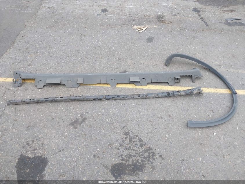 2023 Tesla Model X Dual Motor All-Wheel Drive/Standard Range VIN: 7SAXCDE52PF415188 Lot: 43200402