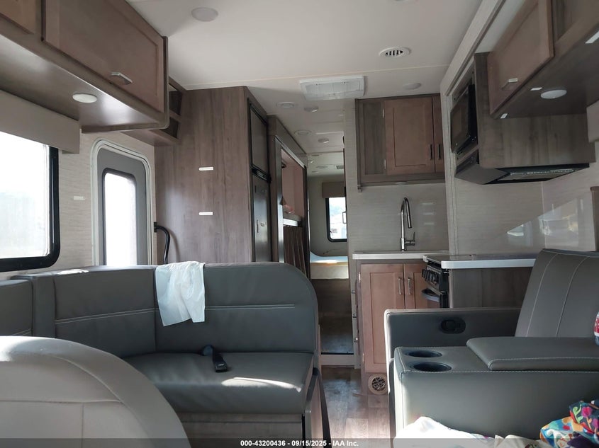 2022 Ford E-450 Cutaway VIN: 1FDXE4FNXNDC17075 Lot: 43200436