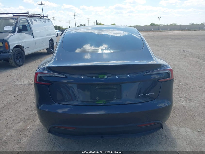 2024 Tesla Model 3 Long Range Dual Motor All-Wheel Drive VIN: 5YJ3E1EB2RF734944 Lot: 43200515