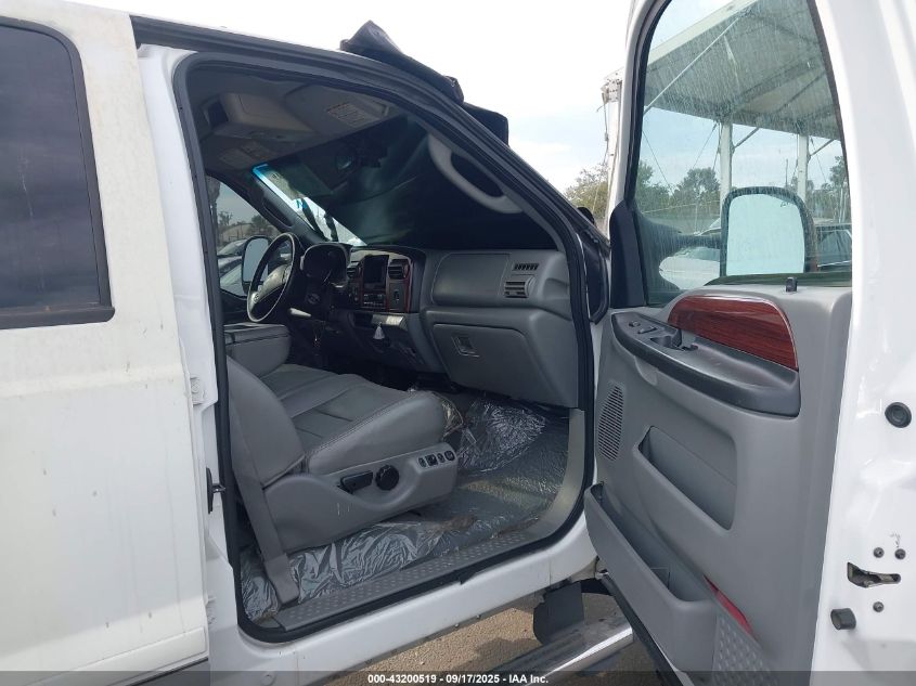 2005 Ford F-350 Lariat/Xl/Xlt VIN: 1FTWW31P45EB77148 Lot: 43200519