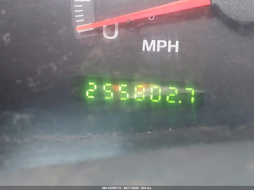 1999 Ford F-250 Lariat/Work Series/Xl/Xlt VIN: 1FTRF27L1XNB30917 Lot: 43200712